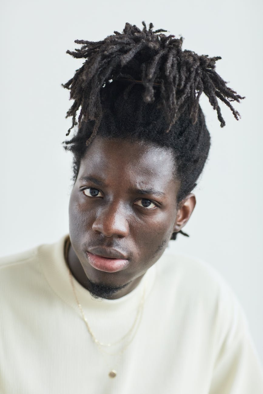 Perché trentatré trentini entrarono in Trento, tutti e trentatré&nbsp;trotterellando?